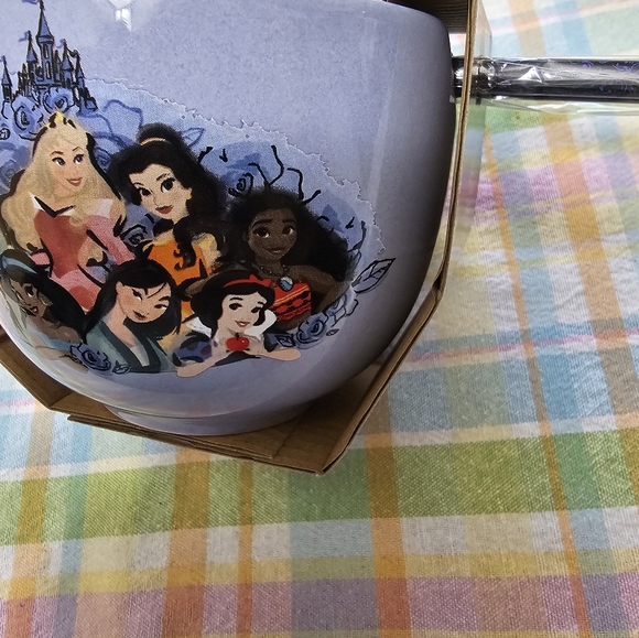 Disney Princess Noodle Bowl with Chopsticks New - Picture 7 of 9
